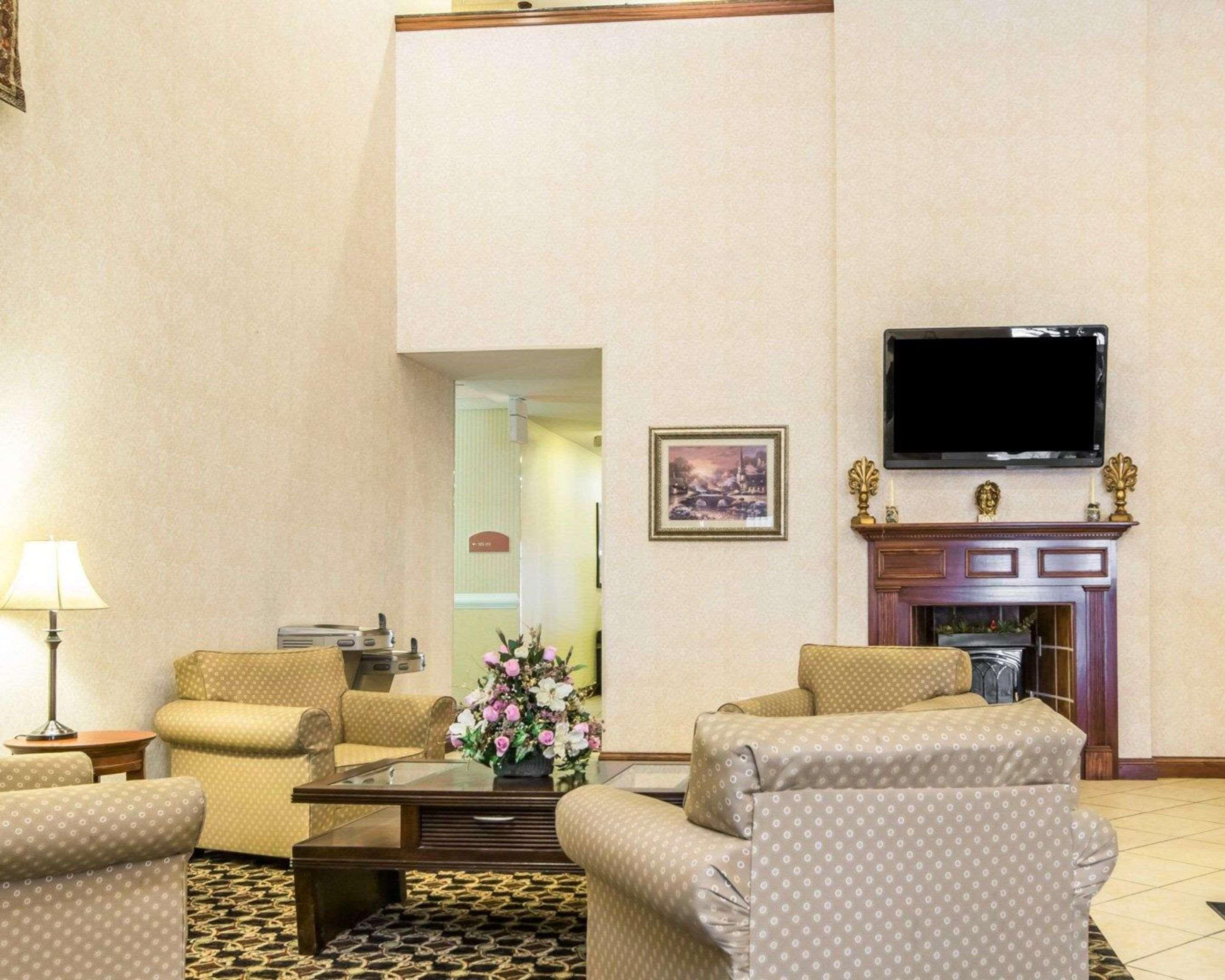 Comfort Suites South Point - Huntington Extérieur photo