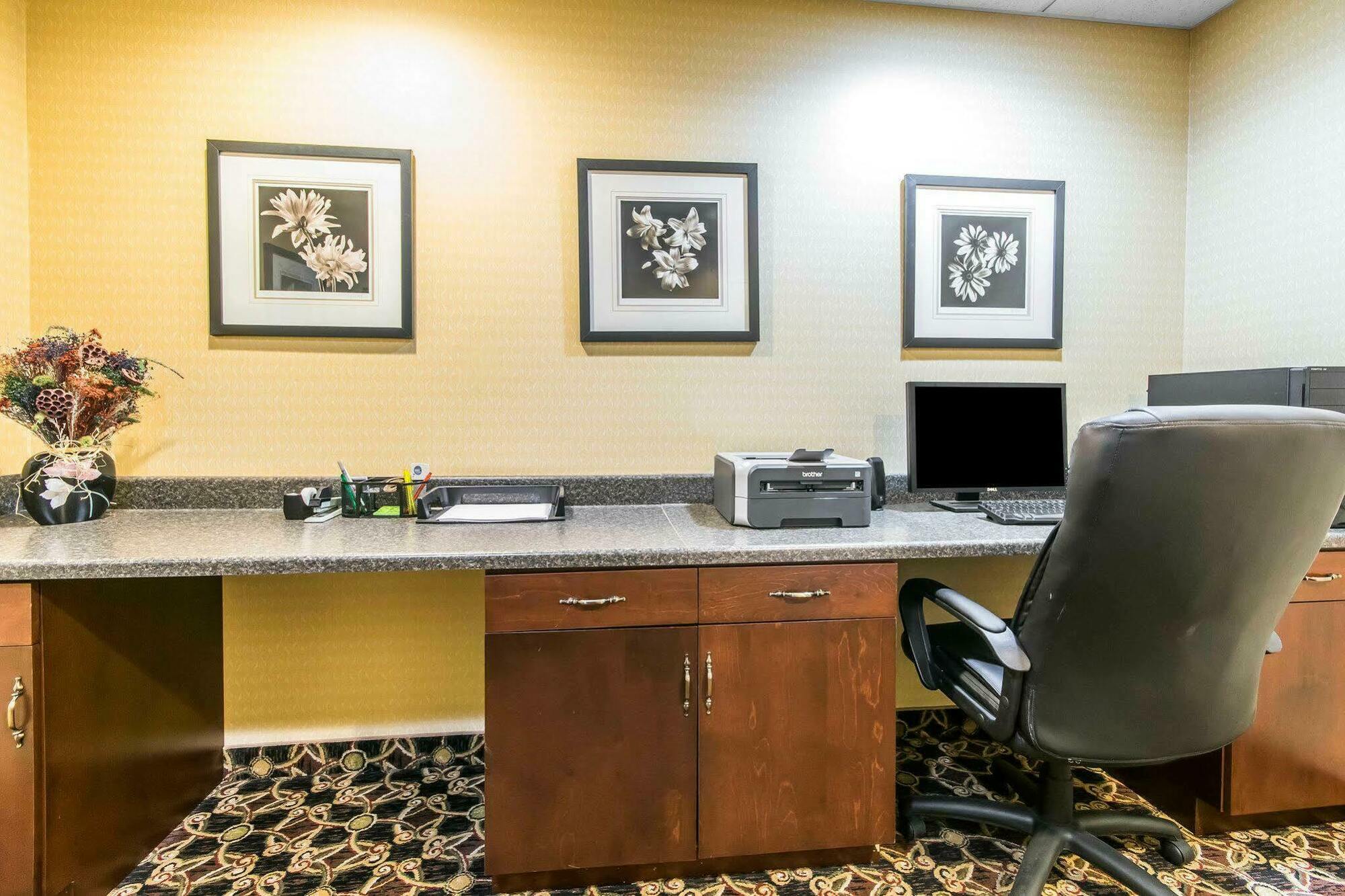 Comfort Suites South Point - Huntington Extérieur photo